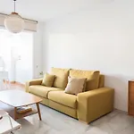 Beautiful Apartment With Terrace Near The Beach