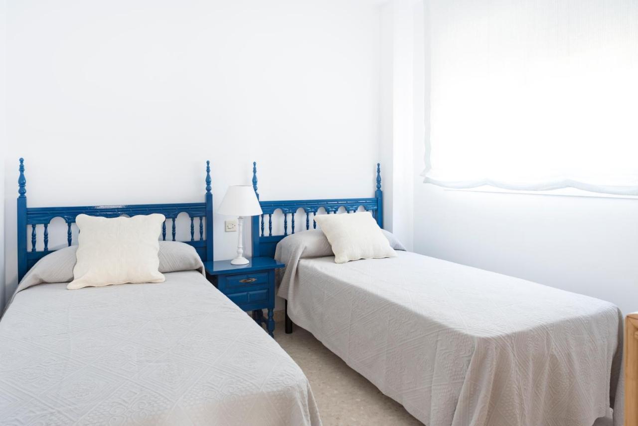 Beautiful With Terrace Near The Fuengirola